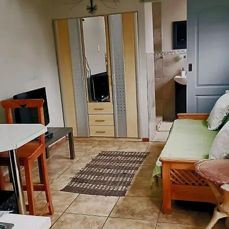 The Lion'S Den Appartement George Kamer foto