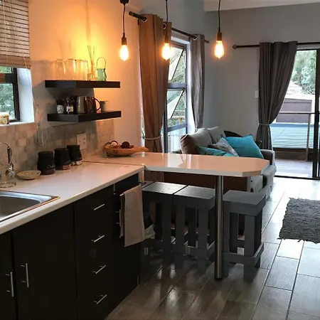 The Lion'S Den Appartement George Kamer foto