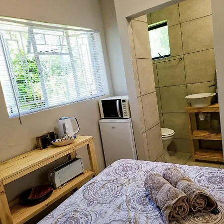 The Lion'S Den Appartement George Kamer foto
